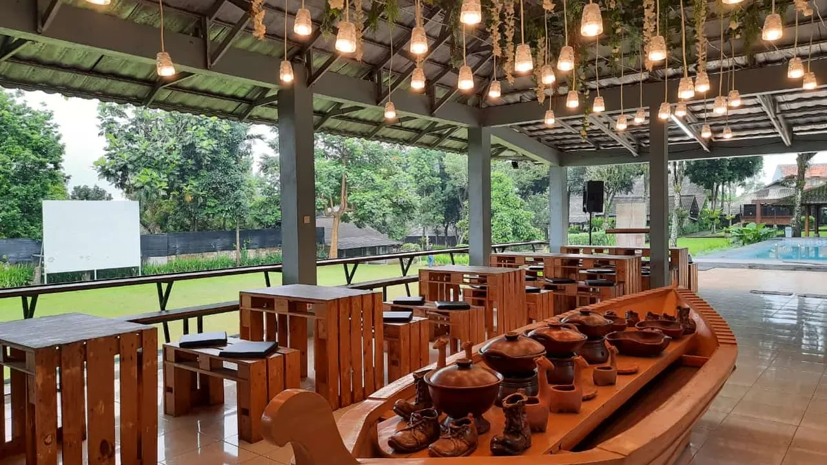 Aula untuk paguyuban Tjapung Resort