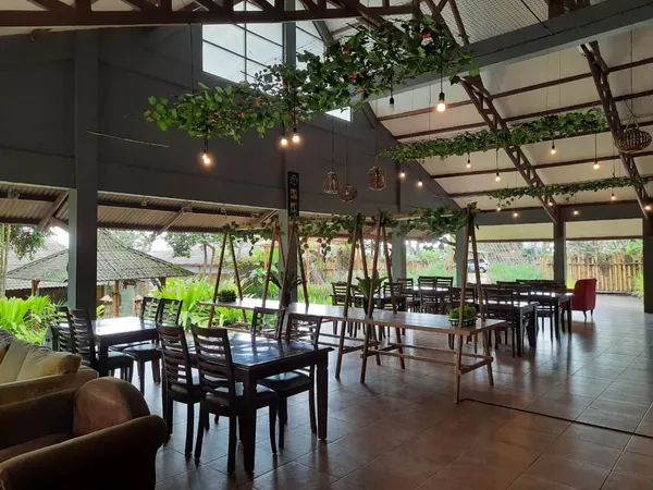 Aula Tjapung Resort untuk kumpul keluarga besar