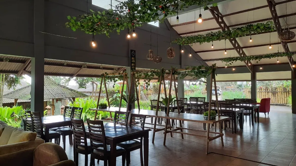 Aula untuk seminar bisnis Tjapung Resort