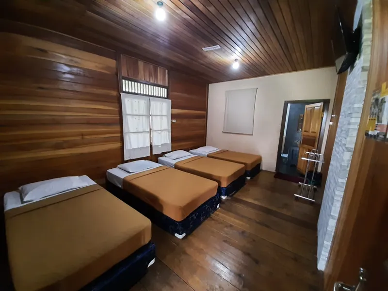 Kamar bungalow Tjapung Resort Pancawati Bogor