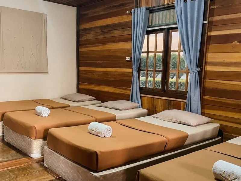 Ruangan villa Tjapung Resort Pancawati Bogor