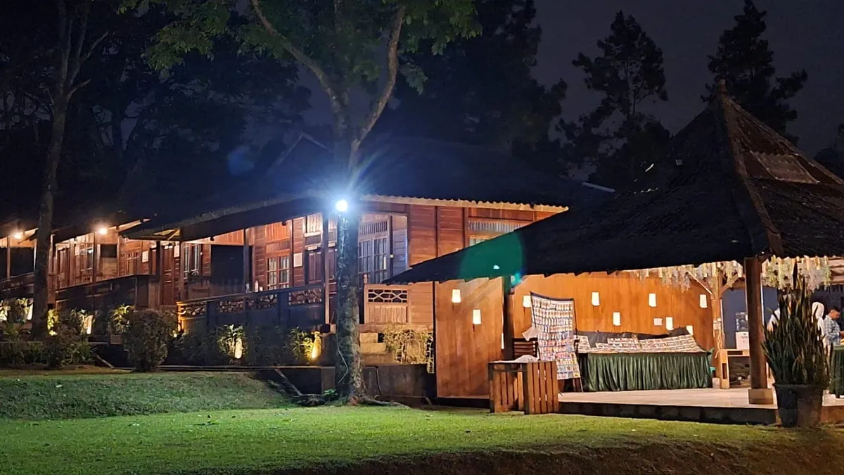 Staycation Bogor berdua di villa