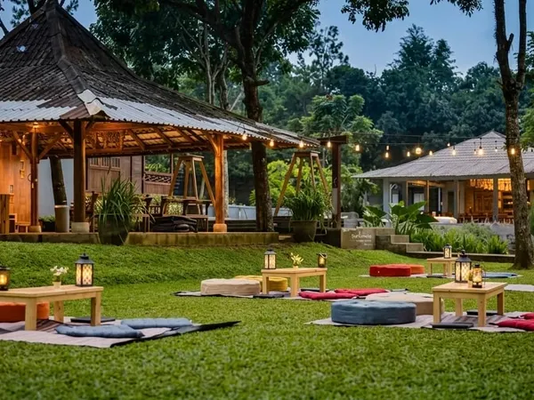 Area villa dan lapangan Tjapung Resort Pancawati Caringin